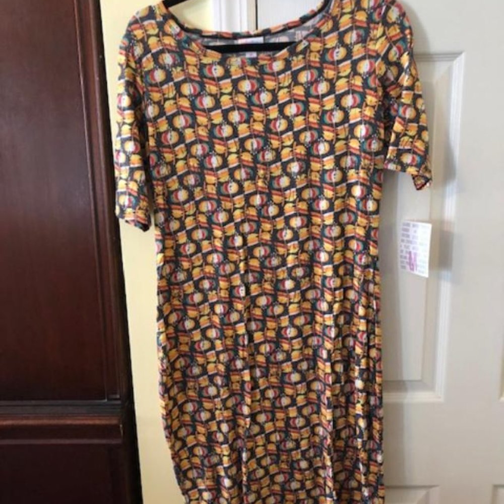 LuLaRoe  Julia M
